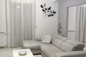 Appartamento con garage localizzato ad Assoro