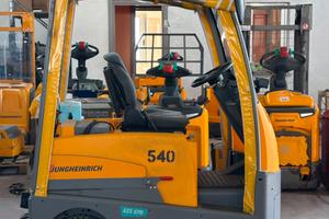 Jungheinrich EZS 570