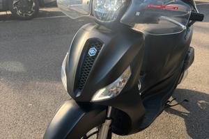 Piaggio Medley 200s