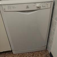 Lavastoviglie INDESIT