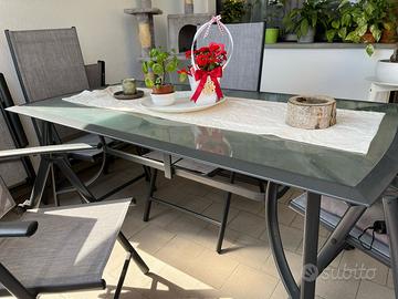 Tavolo con 6 sedie pieghevoli