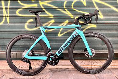 Bianchi Oltre Comp 105 Di2