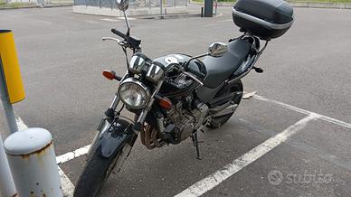 Honda Hornet 600 Nera