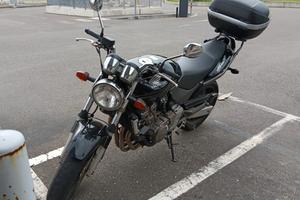 Honda Hornet 600 Nera