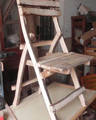 Sedia pieghevole rupestre, rustica in pino
