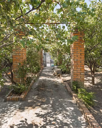 Villa anni '60 con cortile