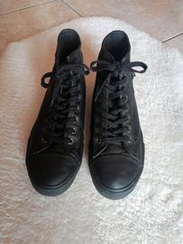 Sneakers uomo nere a collo alto con lacci