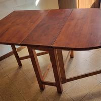 tavolo in legno pieghevole 