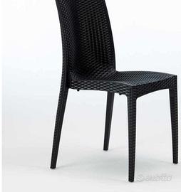 Nr 16 sedie impilabili in poly rattan


