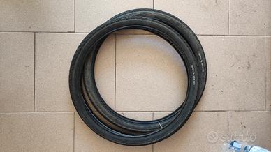 Coppia copertoni bici 20" x 1,75  + camere d'aria 