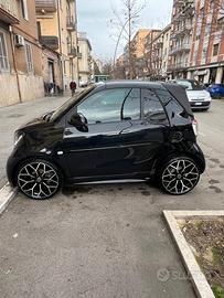 Smart Brabus Cabrio da vetrina