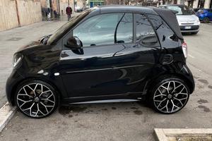 Smart Brabus Cabrio da vetrina