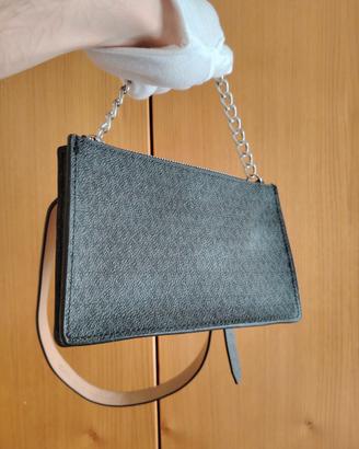 Borsetta michael kors nera, con catena