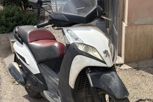 Geopolis Peugeot 250