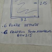 Porte in alluminio con vetro. 