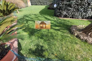 Villa di 139 m² con più di 5 locali e box auto a C