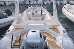 Gommone revenger 24