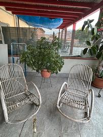 Coppia di sedie a dondolo vimini