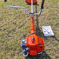 Decespugliatore OleoMac BC400T