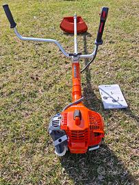 Decespugliatore OleoMac BC400T