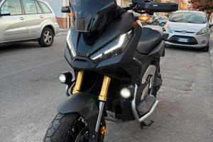 X-Adv 750