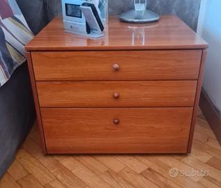 comodini in ciliegio massello Molteni