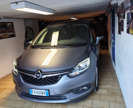 Opel zafira turbo metano