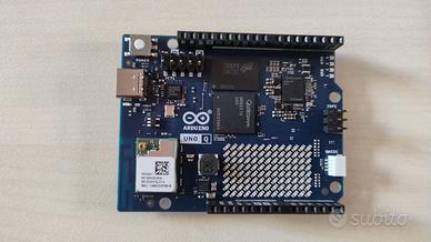 Arduino UNO Q (Nuovo Modello 2025)