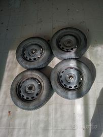 Cerchi e gomme Ford Fiesta