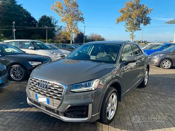 Audi Q2 30 TFSI S tronic Business