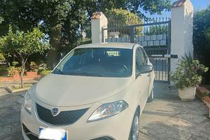 Lancia Ypsilon 1.2 Gold - Benzina - Touchscreen -