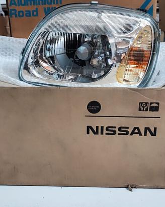 FARO ANTERIORE SINISTRO MICRA K11