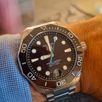 TAG Heuer Aquaracer

Professiona    WBP5110.BA0013