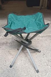 Sgabello pieghevole  4 piedi