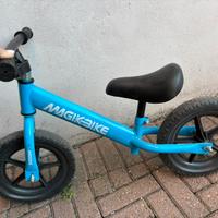Bicicletta senza pedali