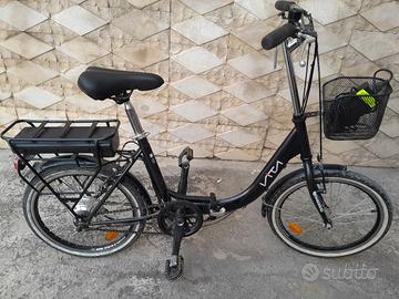 bici pieghevole a pedalata assistita 