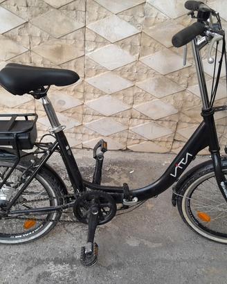 bici pieghevole a pedalata assistita 