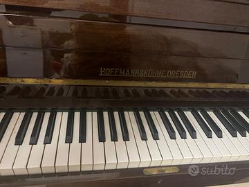Pianoforte verticale