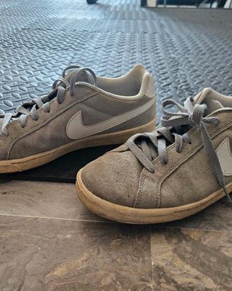 Nike Court Royale Suede Grigio Uomo n.44 (28 cm)