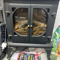 stufa con camino finto