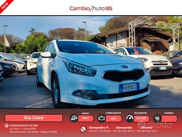 Kia Ceed cee'd 1.4 ECO GPL SW Cool