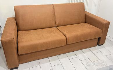Divano letto matrimoniale