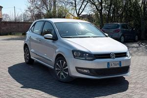 Volkswagen Polo 1.2 Comfortline - 2010

- Benzina