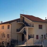 Immobile indipendente su 4 piani