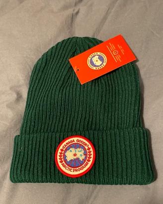 Berretto lana tipo canada goose verde scuro