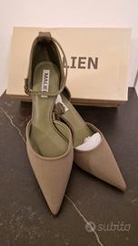 scarpa col tacco e cinturino