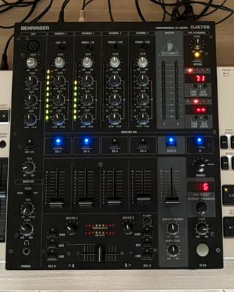 Console Dj completa (Pioneer, Behringer)