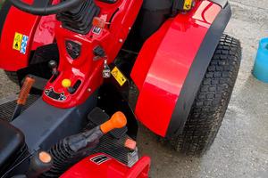 Trattore Tigre 3800 con erpice