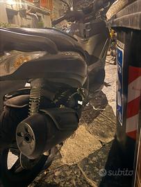 Beverly 350 sport touring