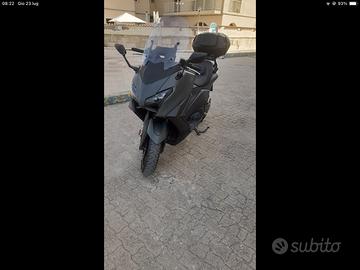 Tmax 560